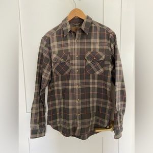 Levitate flannel, size small